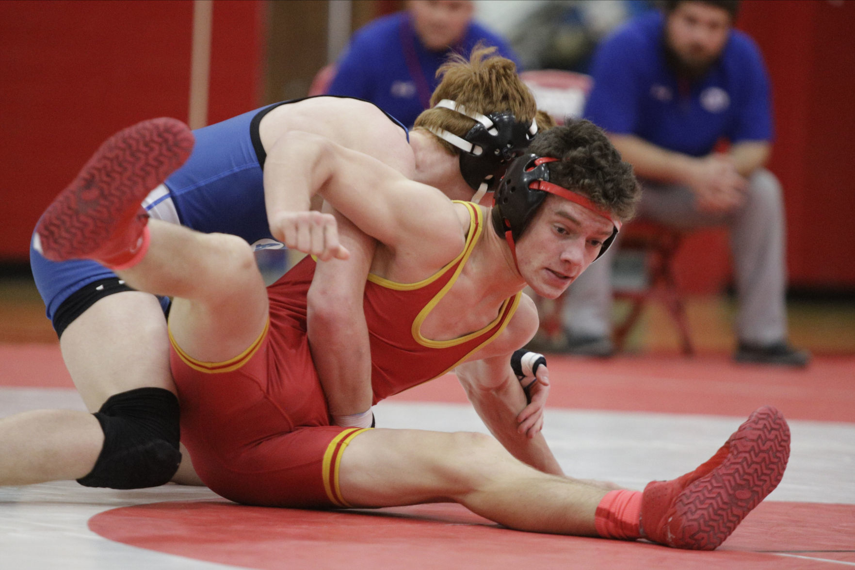 GALLERY-1A-wrestling-sectionals-014-021620.JPG